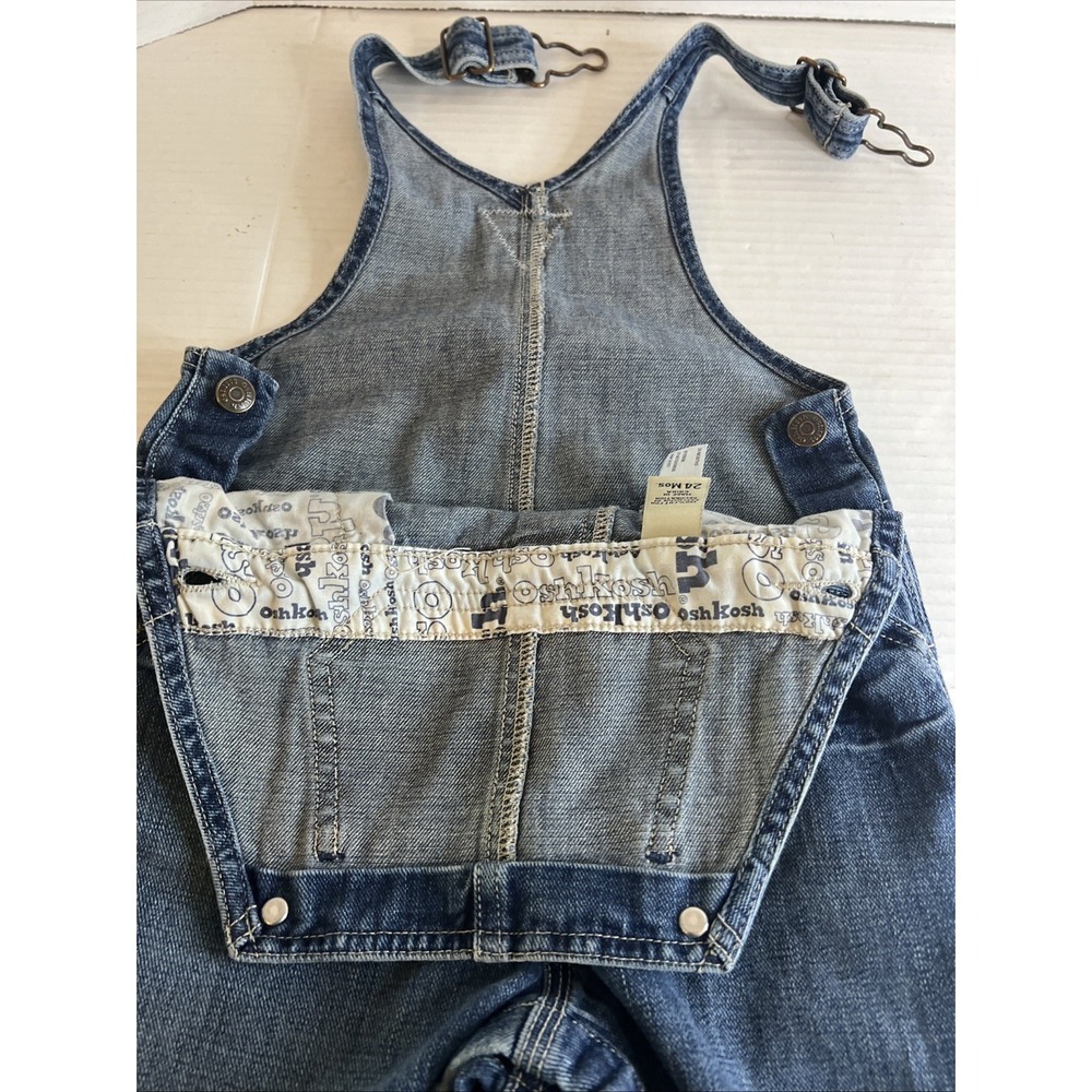 Oshkosh Toddler Boys or Girls Blue Denim Bib Overalls (Size 24 Months) - Picture 8 of 13